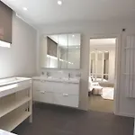 Villa Luxury In With Jacuzzi *