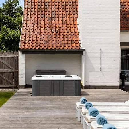 Villa Luxury In Idesbald With Jacuzzi