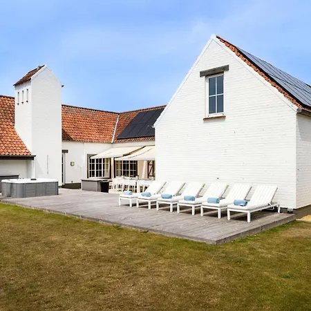 Villa Luxury In Idesbald With Jacuzzi