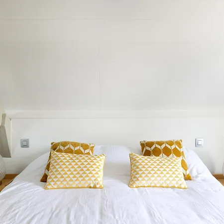 Luxury In With Jacuzzi