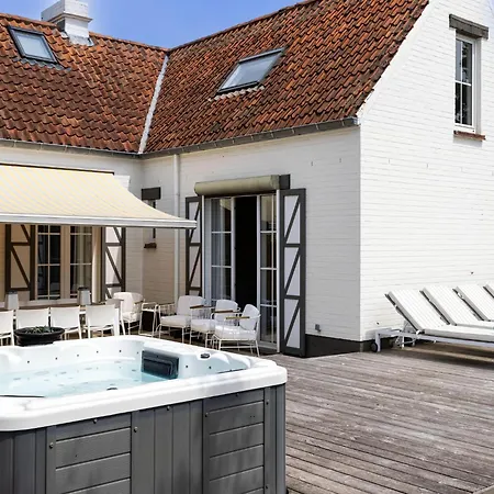 Luxury In With Jacuzzi Villa Sint-Idesbald