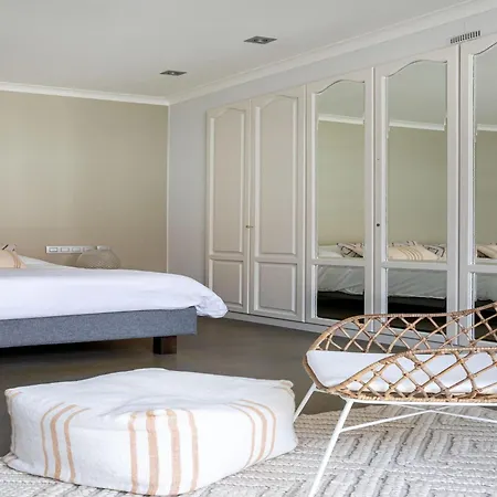 Luxury In With Jacuzzi *