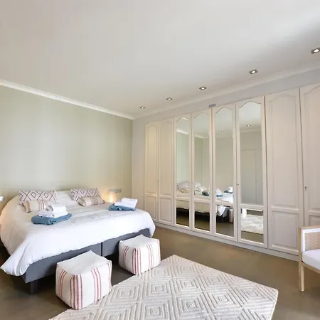 Luxury In With Jacuzzi Villa