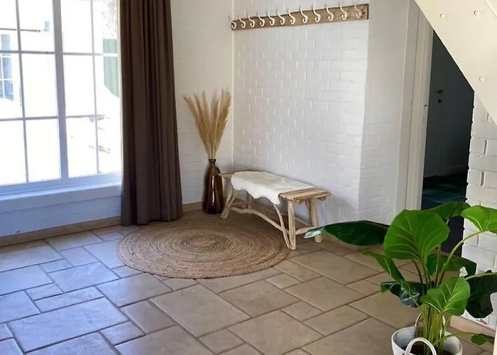 Luxury In With Jacuzzi