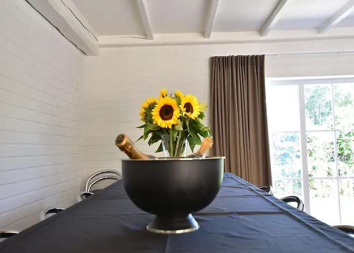 Luxury In With Jacuzzi